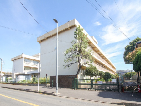 ���ӊ� ���w�Z 750m ���͌��s���Α䏬�w�Z