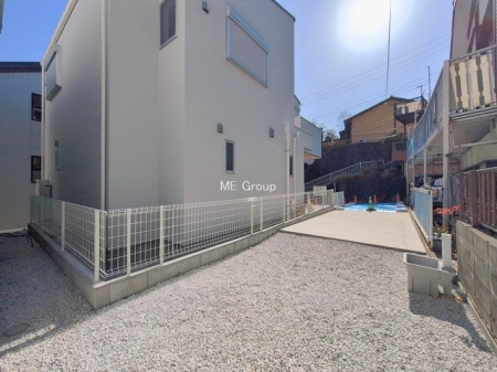  �O�ρ������̒��Ԃ����K��