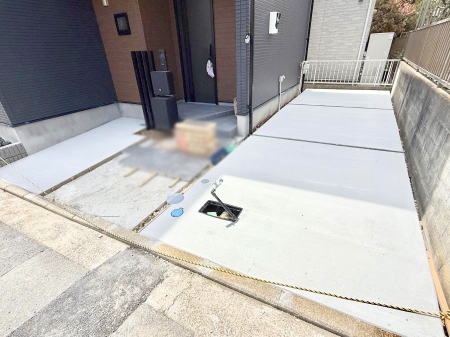  �O�ρ��J�[�X�y�[�X�L