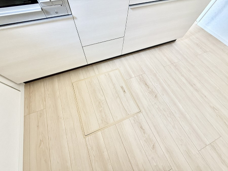 ���̑����� �ݔ����B�ꂽ���[�X�y�[�X�ŉƑS�̂��X�b�L��