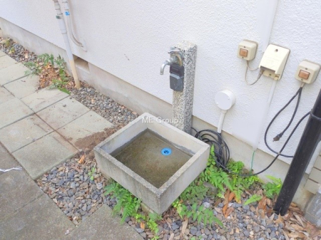  �}�ʂƈقȂ�ꍇ�͌�����D��