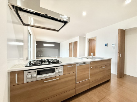 �L�b�`�� ���邳�ƊJ���������Ղ�ȃL�b�`���I  