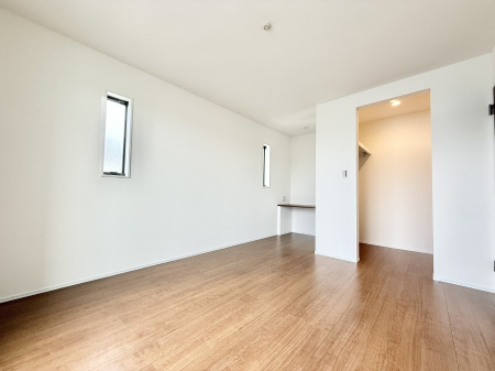 �q������ �������傫�Ȏ��[�ŉו����X�b�L���Еt���܂�  