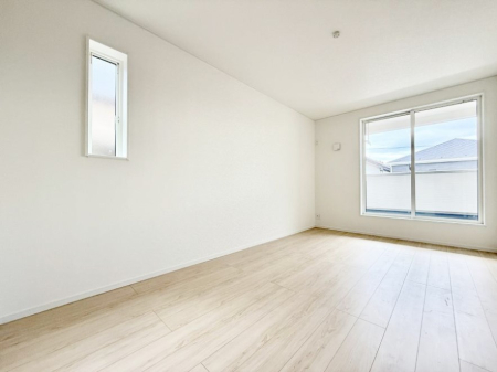 ���̑����� 3����  �������������F�����̂������ŉ��₩�Ȏ��Ԃ��y���߂܂�