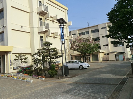 ���ӊ� ���w�Z 370m ������s�����a�c���w�Z