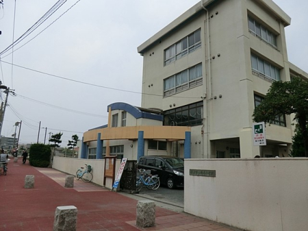 ���ӊ� ���w�Z 270m ����s�����쏬�w�Z