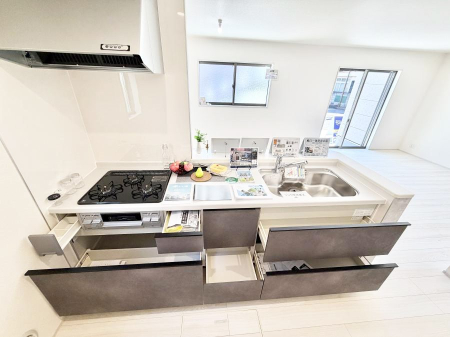 �L�b�`�� �������Ƒ����J��[�߂�A������̂���L�b�`��
