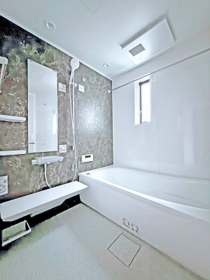 ���� 5����  �������b�N�X�ł���A���₩�ȕ��͋C�ł�