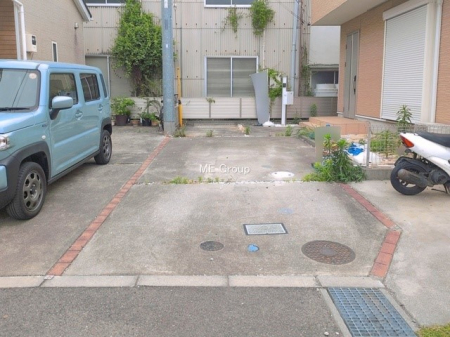  �O��