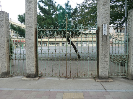 ���ӊ� ���w�Z 350m ���l�s���L�����w�Z