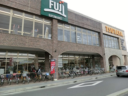 ���ӊ� �X�[�p�[ 1600m FUJI����X