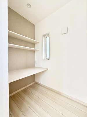 ���̑����� 1����  �������������F�����̂������ŉ��₩�Ȏ��Ԃ��y���߂܂�