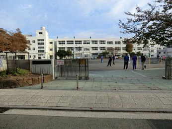  横浜市立金沢小学校　350ｍ
