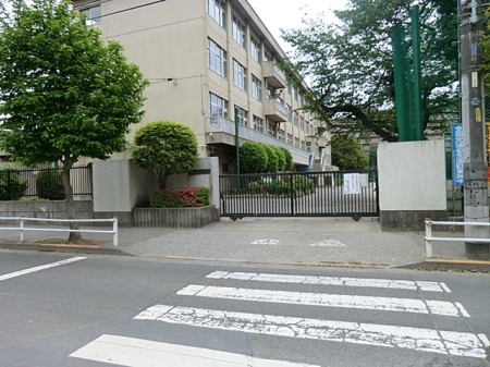 ���ӊ� ���w�Z 1300m �����s�����_���w�Z