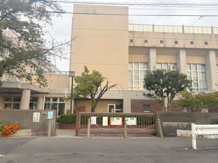 ���ӊ� ���w�Z 280m ���c�J�旧�ʒ珬�w�Z